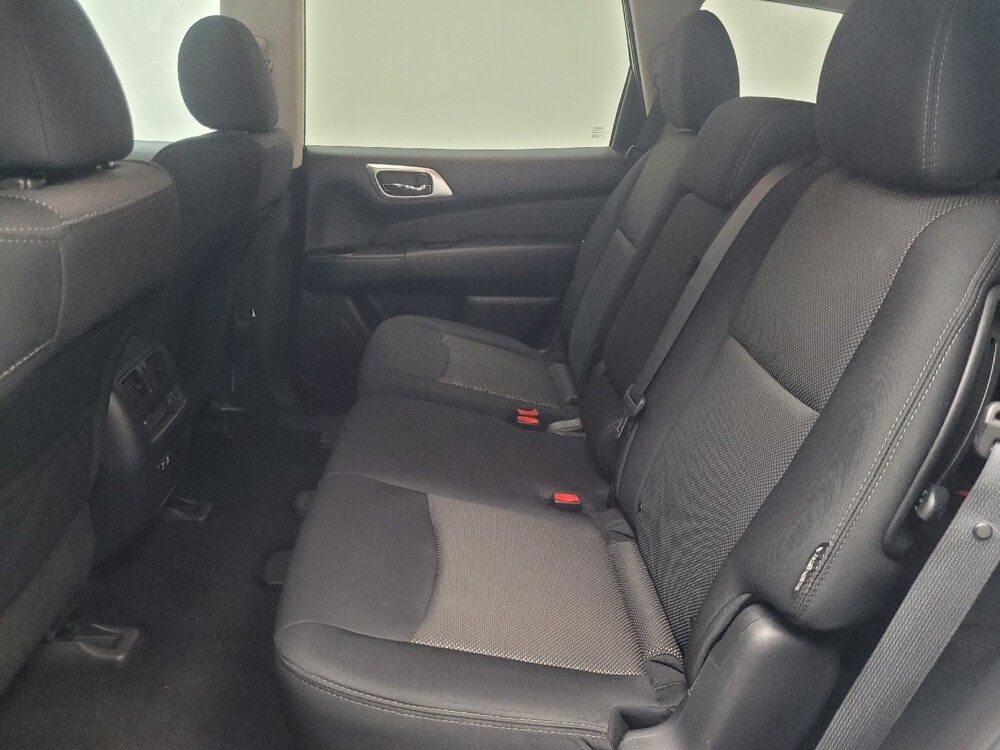 2019 Nissan Pathfinder in Indianapolis, IN 46219 - 18123461 18