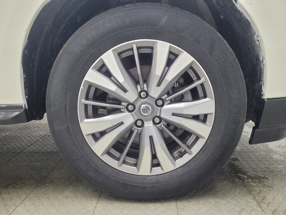 2019 Nissan Pathfinder in Indianapolis, IN 46219 - 18123461 31