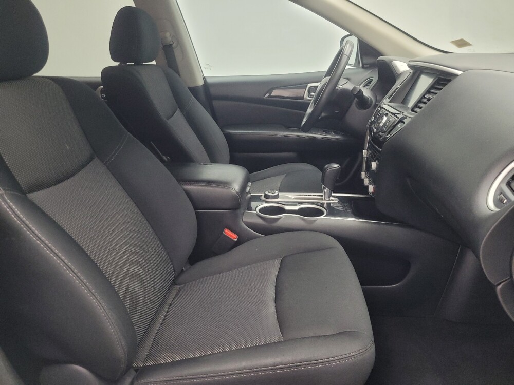 2019 Nissan Pathfinder in Indianapolis, IN 46219 - 18123461 21