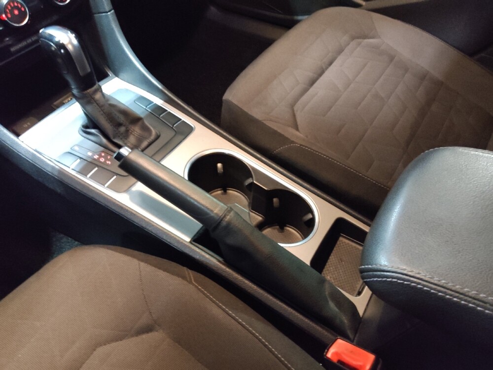 2020 Volkswagen Passat in Fayetteville, NC 28304 - 18123465 26