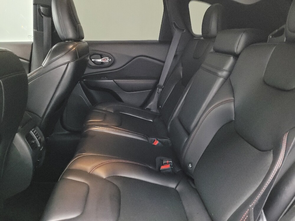 2019 Jeep Cherokee in Las Vegas, NV 89102 - 18123466 18