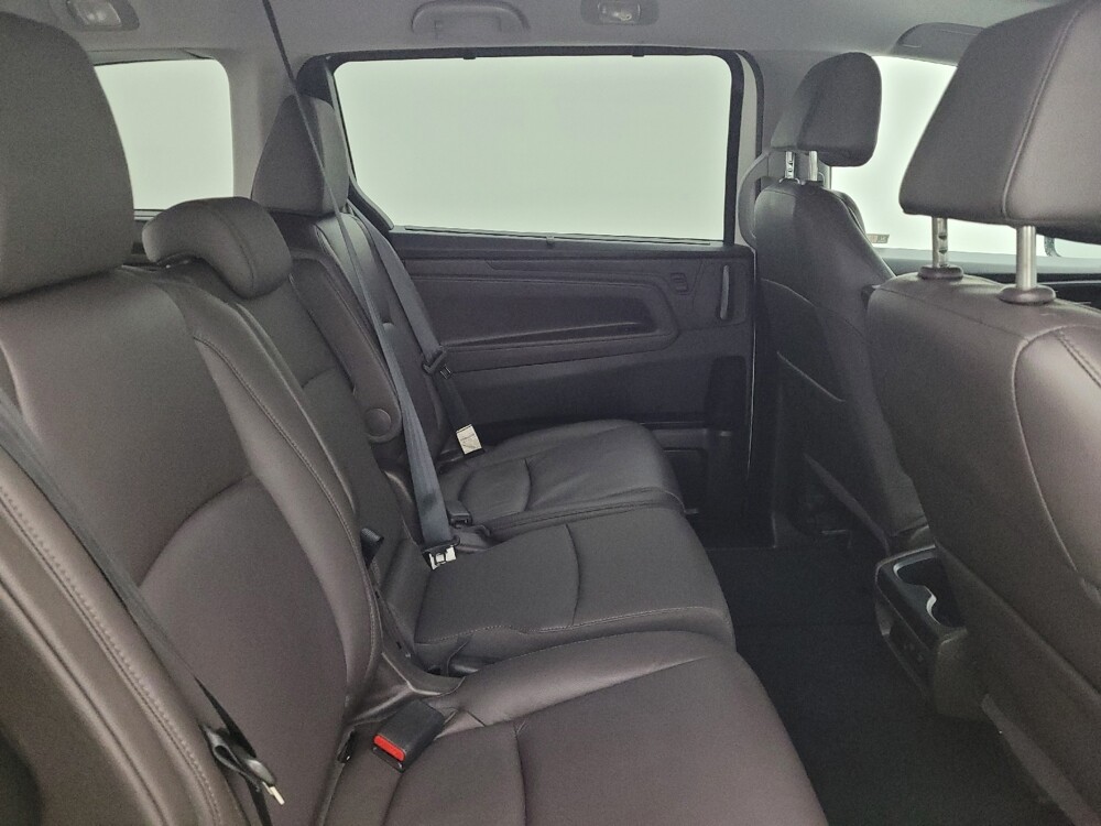 2018 Honda Odyssey in Maple Heights, OH 44137 - 18123467 19