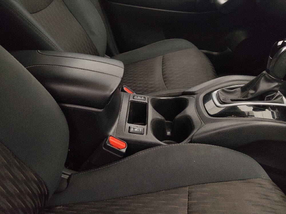 2019 Nissan Rogue in Morrow, GA 30260 - 18123469 21