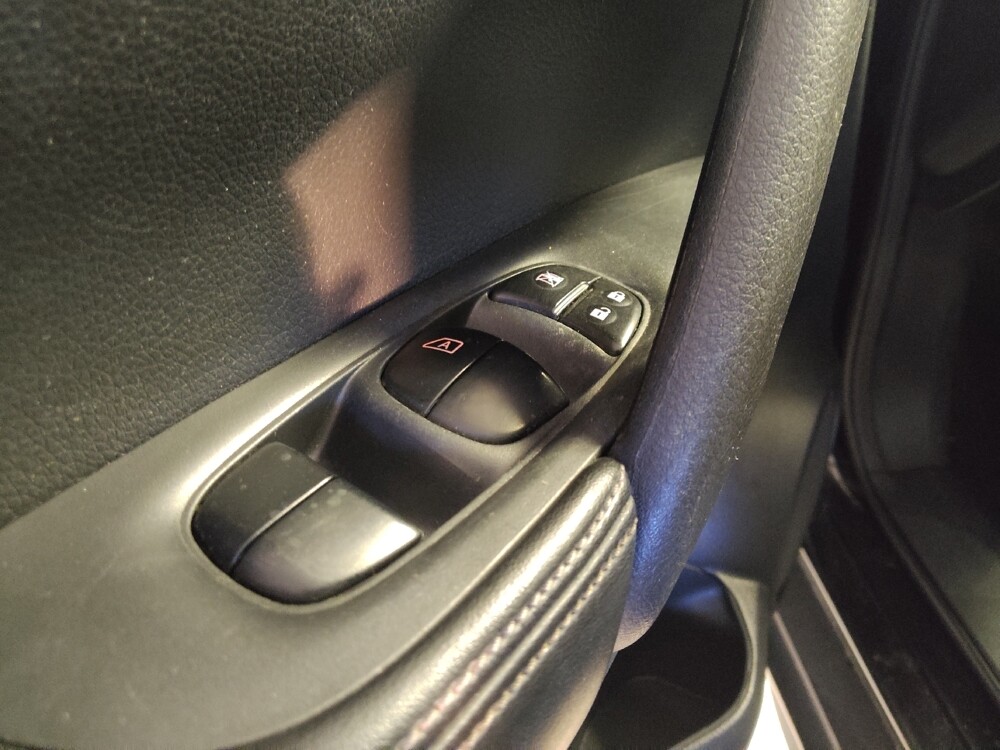 2019 Nissan Rogue in Morrow, GA 30260 - 18123469 27