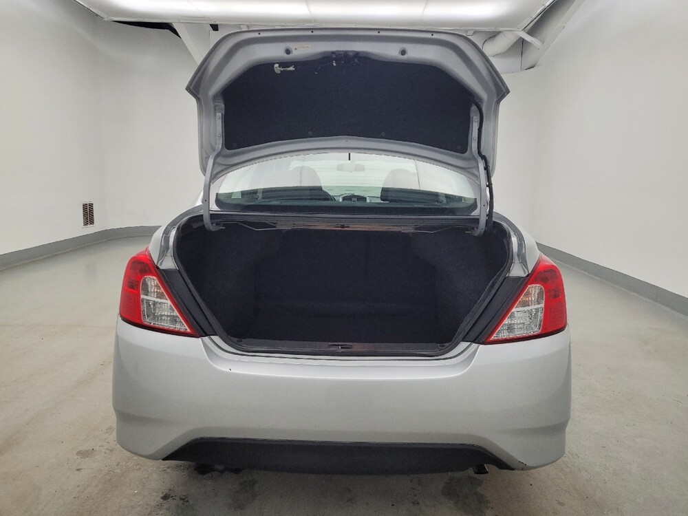 2018 Nissan Versa in Maple Heights, OH 44137 - 18123477 29