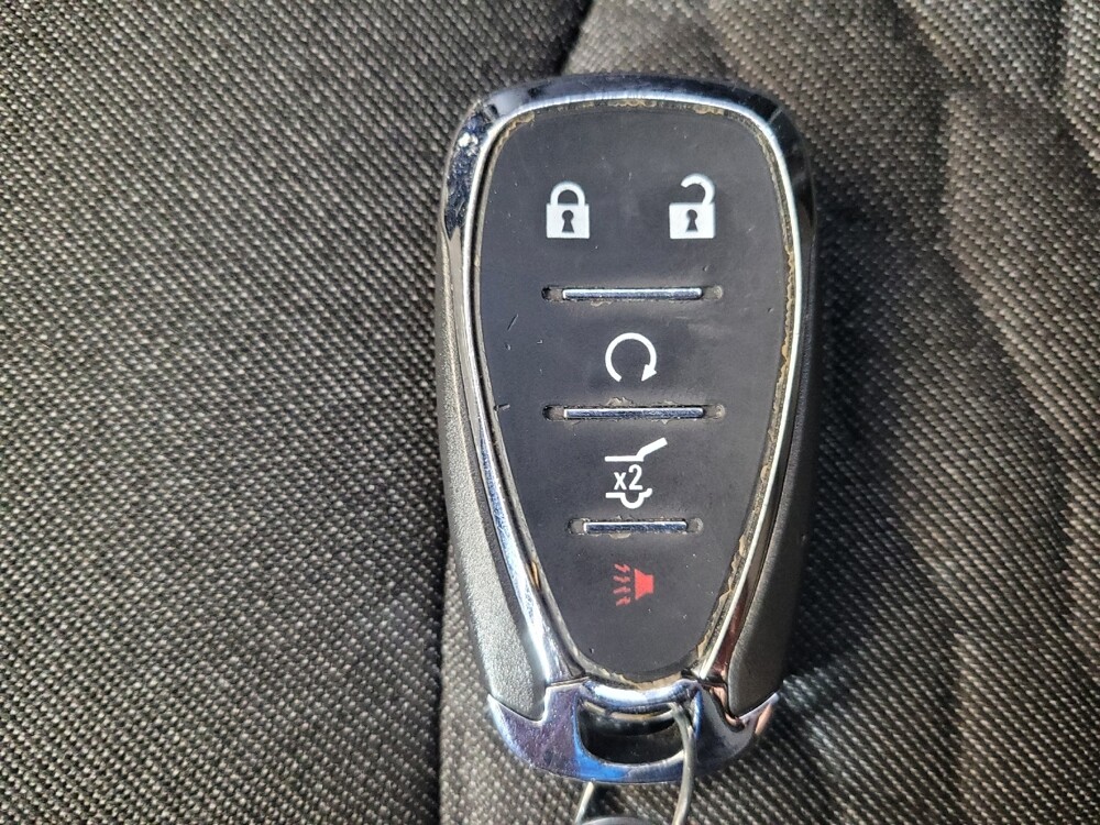 2019 Chevrolet Equinox in Maple Heights, OH 44137 - 18123481 32