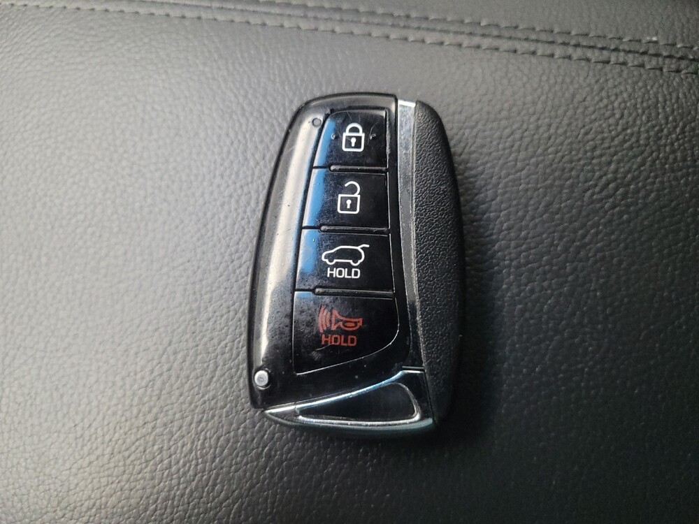 2019 Hyundai Santa Fe in Madison, TN 37115 - 18123486 32