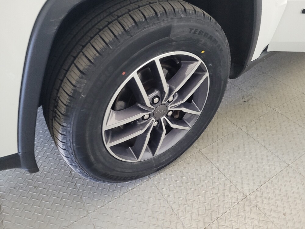 2019 Jeep Grand Cherokee in Henrico, VA 23223 - 18123490 31