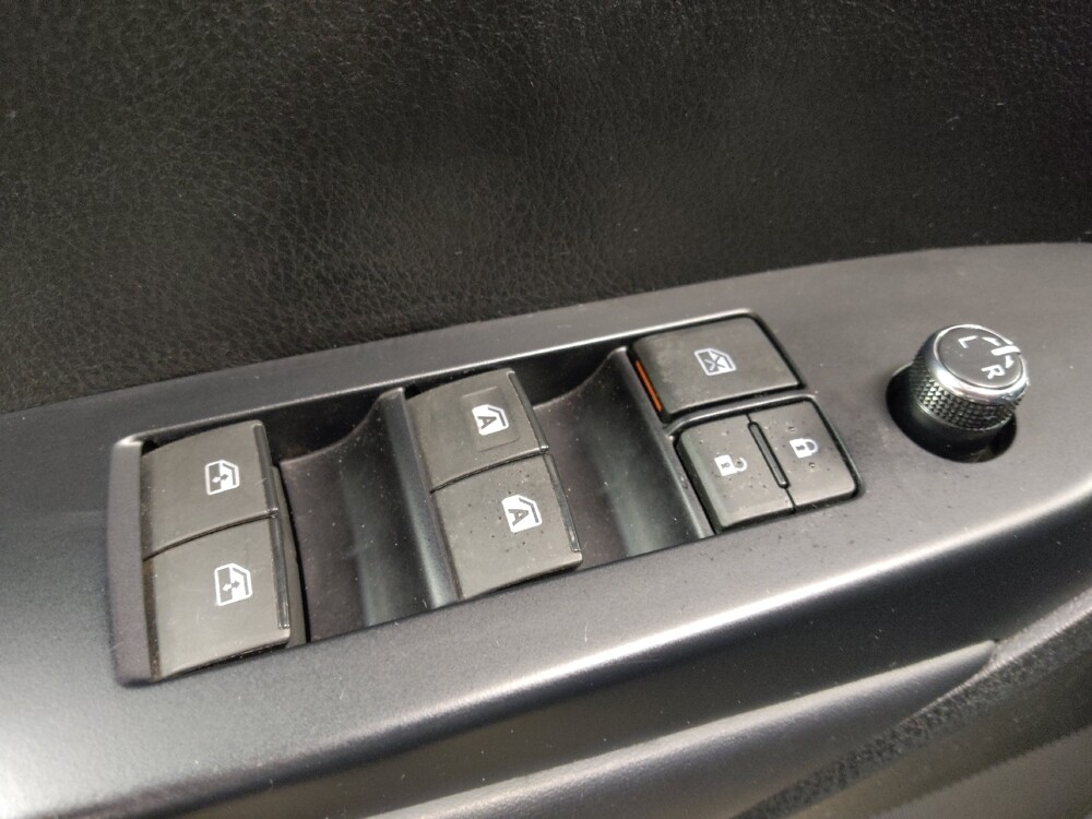 2019 Toyota Highlander in Columbia, SC 29210 - 18123491 27