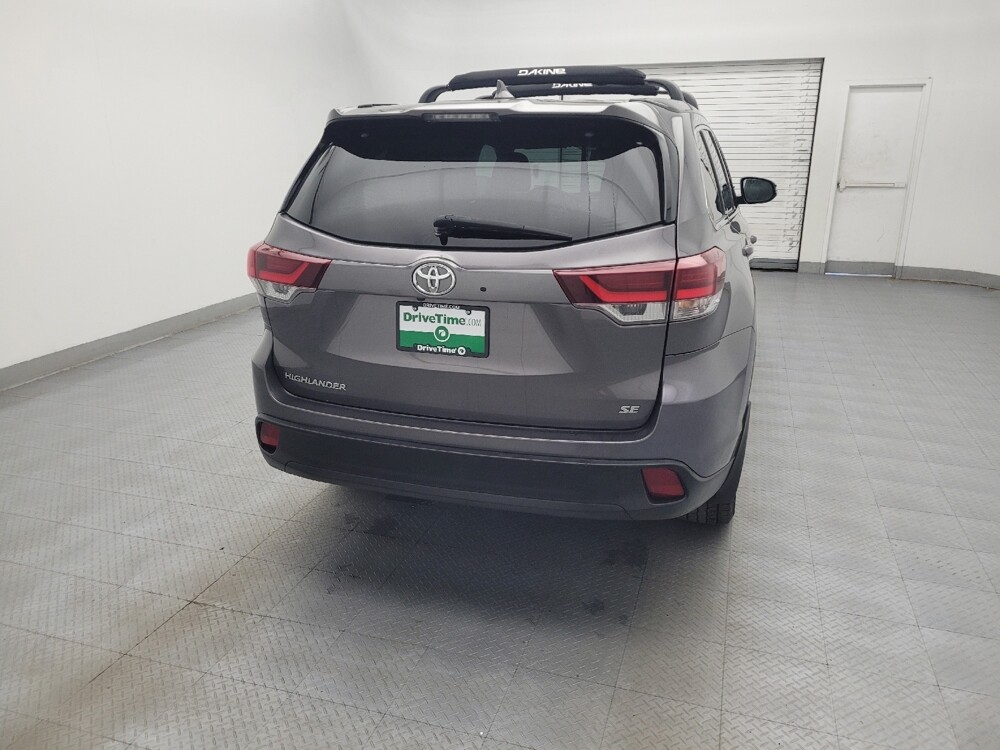 2019 Toyota Highlander in Columbia, SC 29210 - 18123491 7