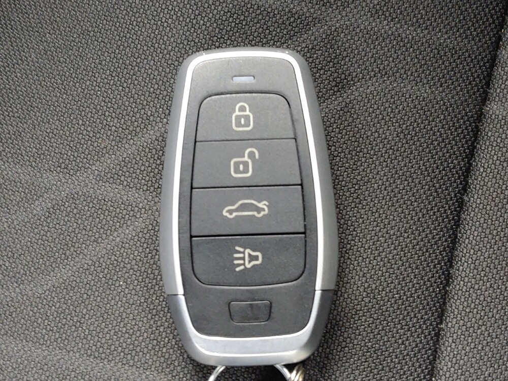 2020 Chevrolet Trax in Live Oak, TX 78233 - 18123493 32