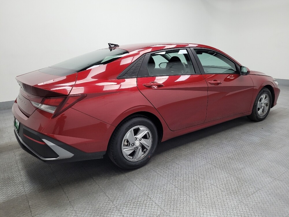 2024 Hyundai Elantra in Las Vegas, NV 89102 - 18123494 10