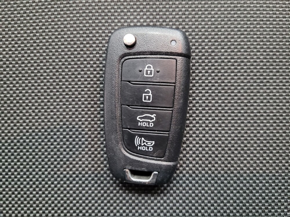 2024 Hyundai Elantra in Las Vegas, NV 89102 - 18123494 32