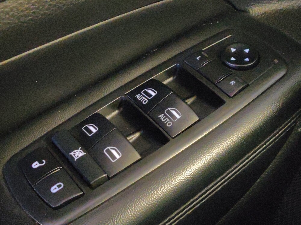 2019 Jeep Grand Cherokee in Round Rock, TX 78664 - 18123496 27