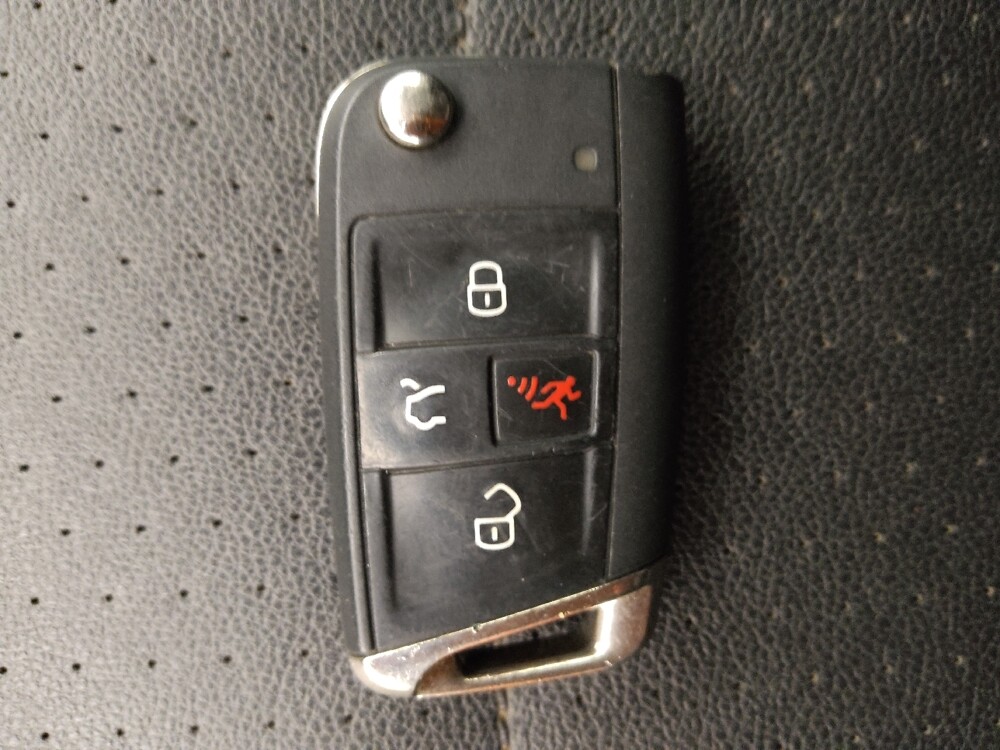 2020 Volkswagen Tiguan in Denver, CO 80012 - 18123497 32