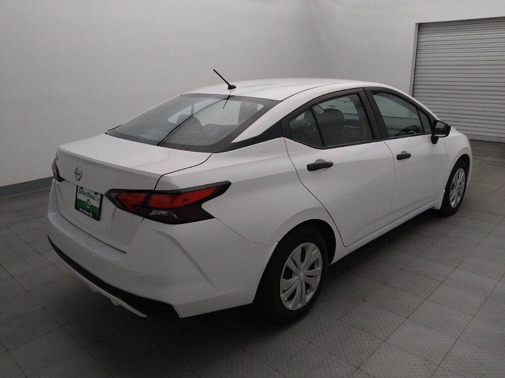 2021 Nissan Versa in Live Oak, TX 78233 - 18123498 9