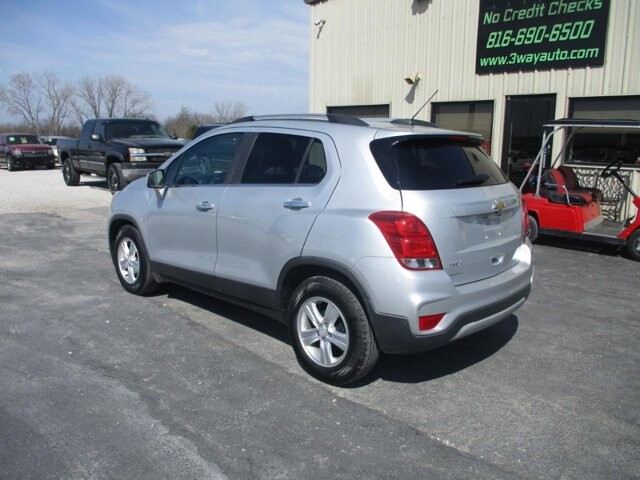 2018 Chevrolet Trax in Oak Grove, MO 64075 - 18123502 7