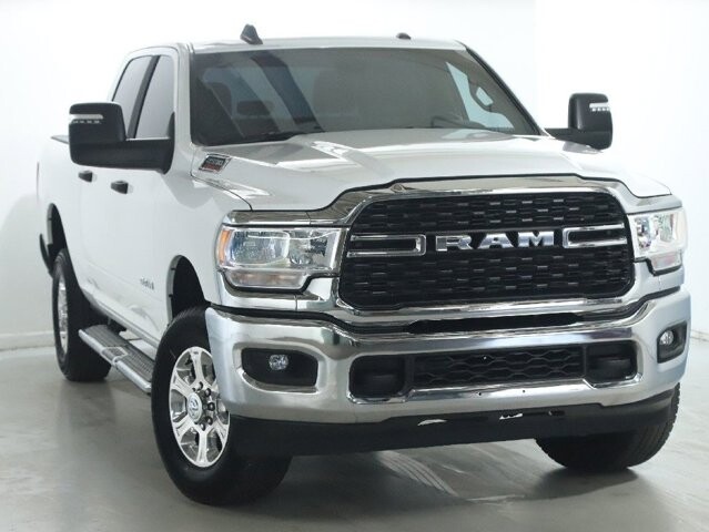 2024 RAM 2500 in Bedford, OH 44146 - 18123504 2