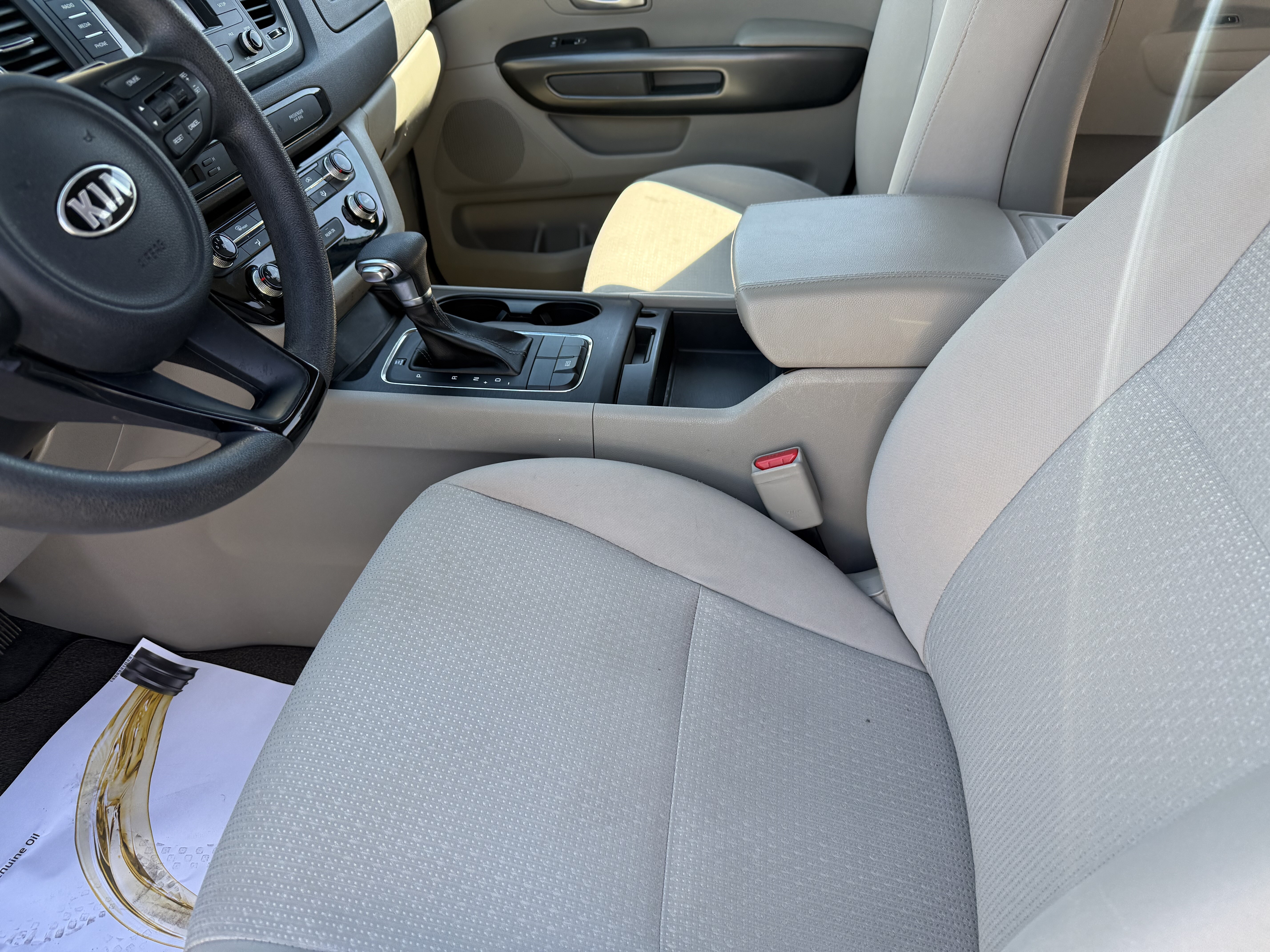 2018 Kia Sedona in Phoenix, AZ 85022 - 18123525 9