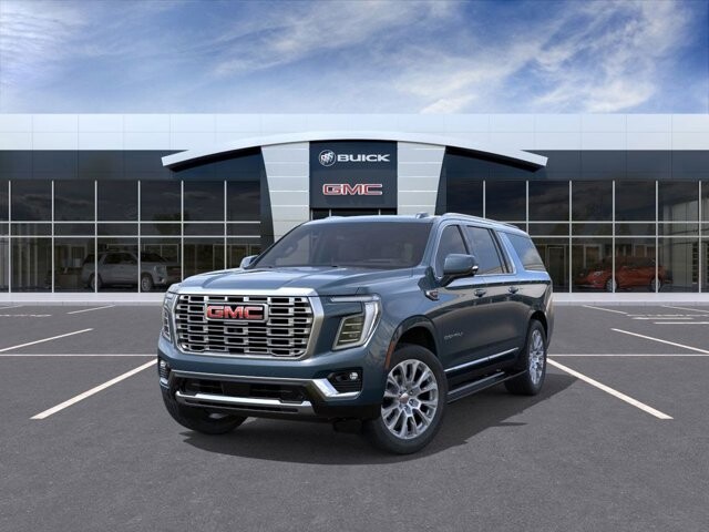 2026 GMC Yukon XL in Burlington, WI 53105 - 18123535 9
