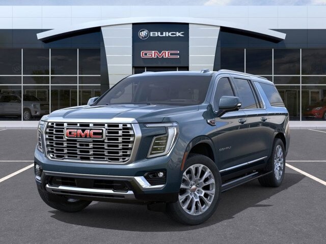 2026 GMC Yukon XL in Burlington, WI 53105 - 18123535 7