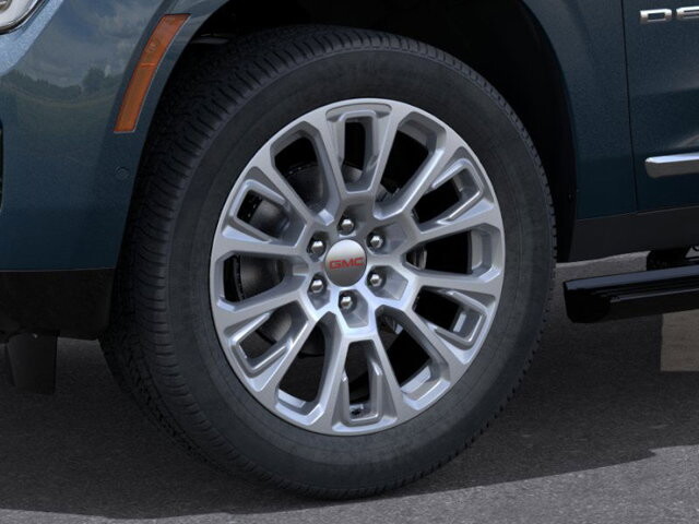 2026 GMC Yukon XL in Burlington, WI 53105 - 18123535 10