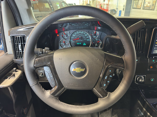2026 Chevrolet Express 2500 in Burlington, WI 53105 - 18123536 31