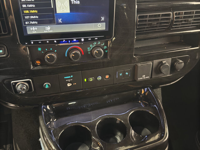 2026 Chevrolet Express 2500 in Burlington, WI 53105 - 18123536 41