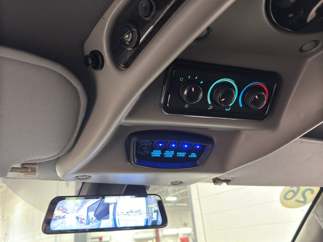 2026 Chevrolet Express 2500 in Burlington, WI 53105 - 18123536 43