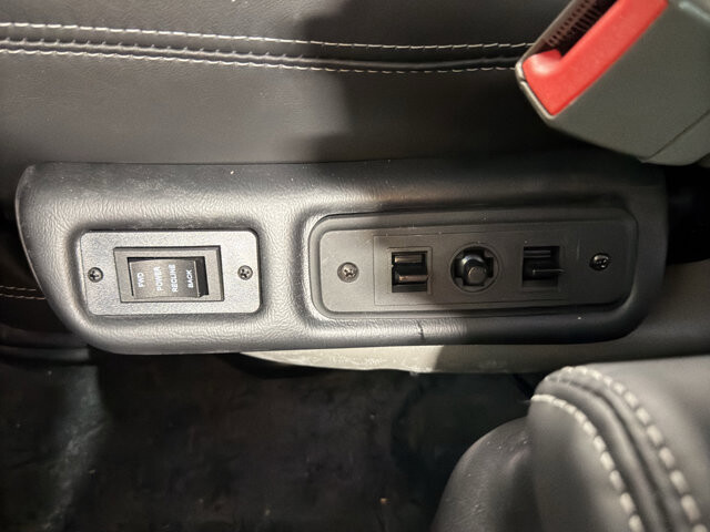 2026 Chevrolet Express 2500 in Burlington, WI 53105 - 18123536 45