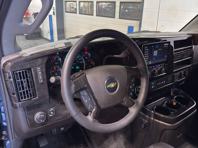 2026 Chevrolet Express 2500 in Burlington, WI 53105 - 18123536 18