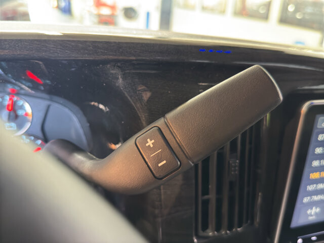 2026 Chevrolet Express 2500 in Burlington, WI 53105 - 18123536 35