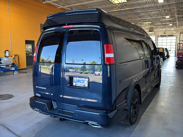 2026 Chevrolet Express 2500 in Burlington, WI 53105 - 18123536 5