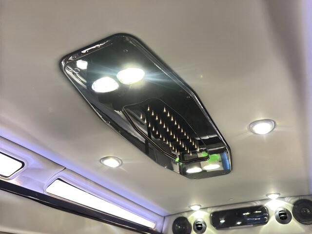 2026 Chevrolet Express 2500 in Burlington, WI 53105 - 18123536 28