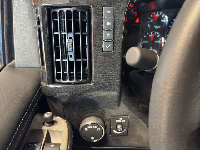 2026 Chevrolet Express 2500 in Burlington, WI 53105 - 18123536 45
