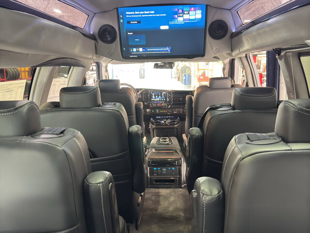 2026 Chevrolet Express 2500 in Burlington, WI 53105 - 18123536 73
