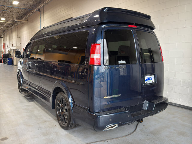 2026 Chevrolet Express 2500 in Burlington, WI 53105 - 18123536 53