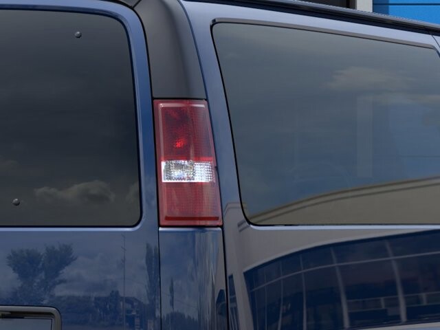 2026 Chevrolet Express 2500 in Burlington, WI 53105 - 18123536 13