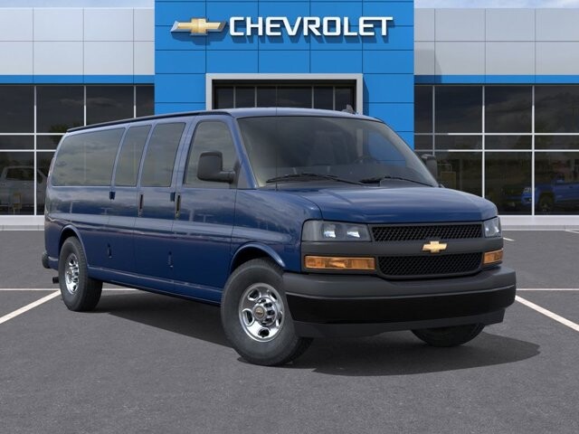 2026 Chevrolet Express 2500 in Burlington, WI 53105 - 18123536 8