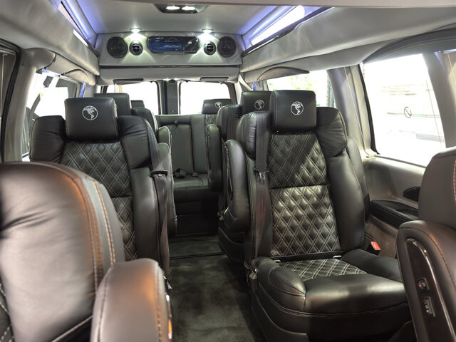 2026 Chevrolet Express 2500 in Burlington, WI 53105 - 18123536 30