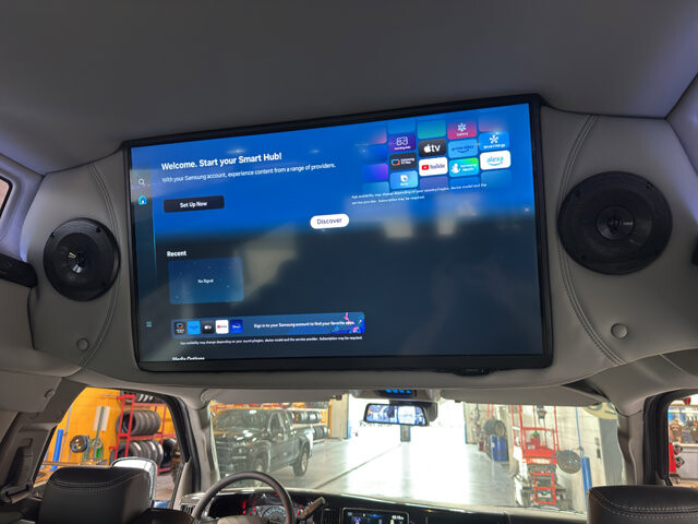 2026 Chevrolet Express 2500 in Burlington, WI 53105 - 18123536 68