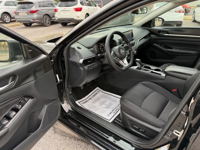 2021 Nissan Altima in Baltimore, MD 21225 - 18123538 25