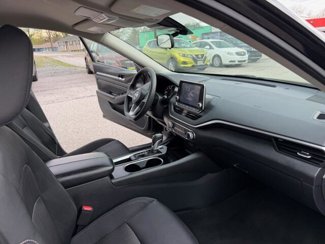 2021 Nissan Altima in Baltimore, MD 21225 - 18123538 18