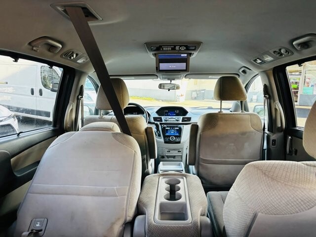 2016 Honda Odyssey in Harrisonburg, VA 22801 - 18123541 7