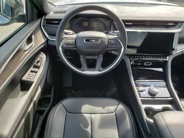 2026 Jeep Grand Cherokee L in Bedford, OH 44146 - 18123543 10