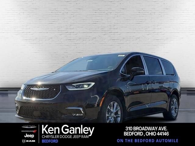 2026 Chrysler Pacifica in Bedford, OH 44146 - 18123544