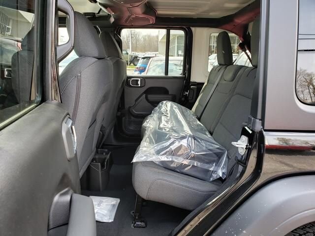 2026 Jeep Wrangler in Bedford, OH 44146 - 18123545 7