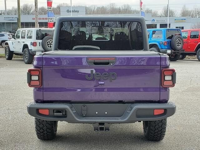 2026 Jeep Gladiator in Bedford, OH 44146 - 18123546 4