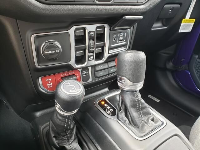 2026 Jeep Gladiator in Bedford, OH 44146 - 18123546 11