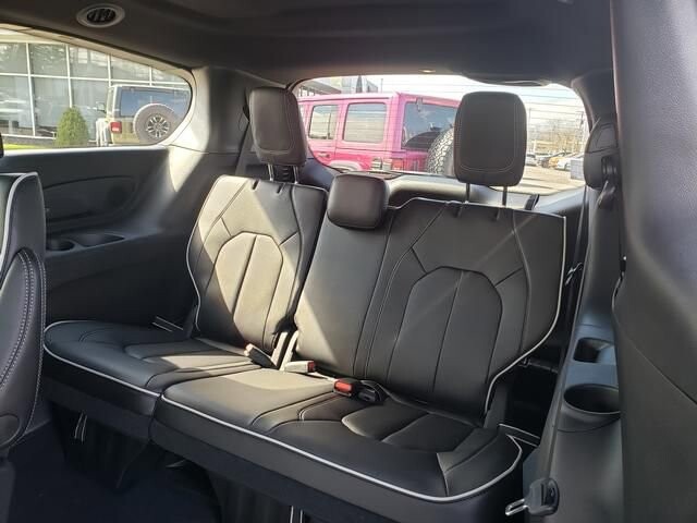 2026 Chrysler Pacifica in Bedford, OH 44146 - 18123547 8